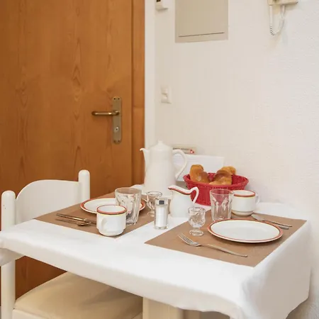 شقة Abendrot Apartments-6 By Interhome جريندلوالد